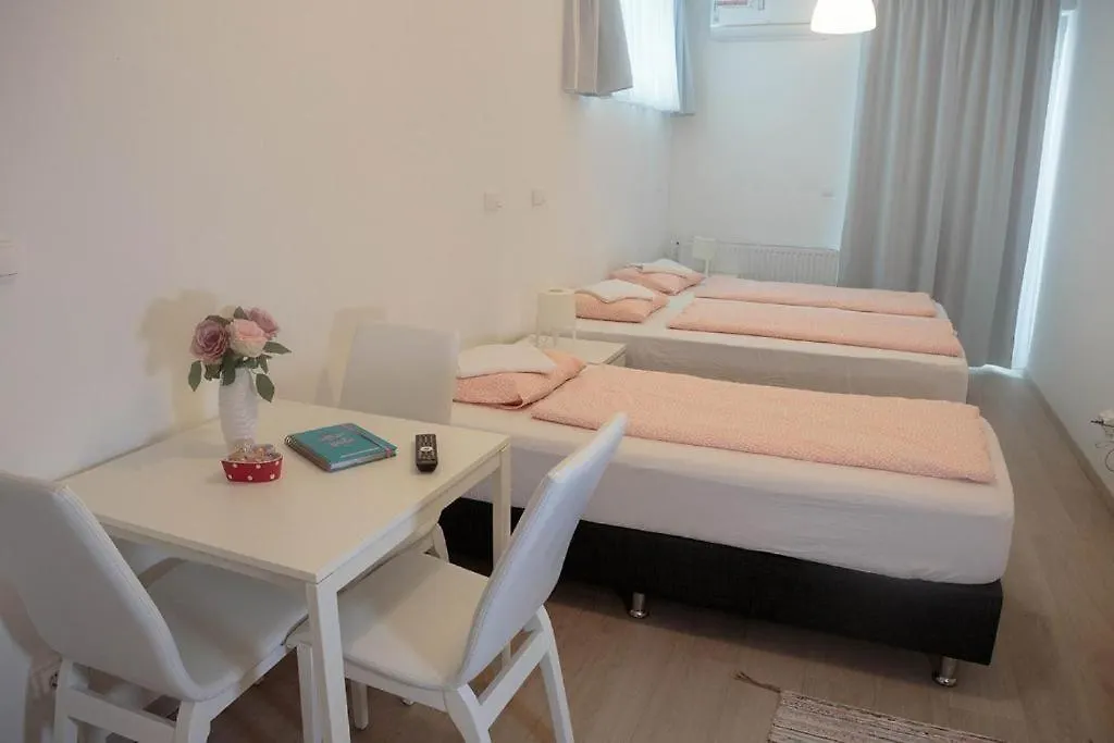 Betariel'Com Hauptbahnhof Apartment Vienna 0*,